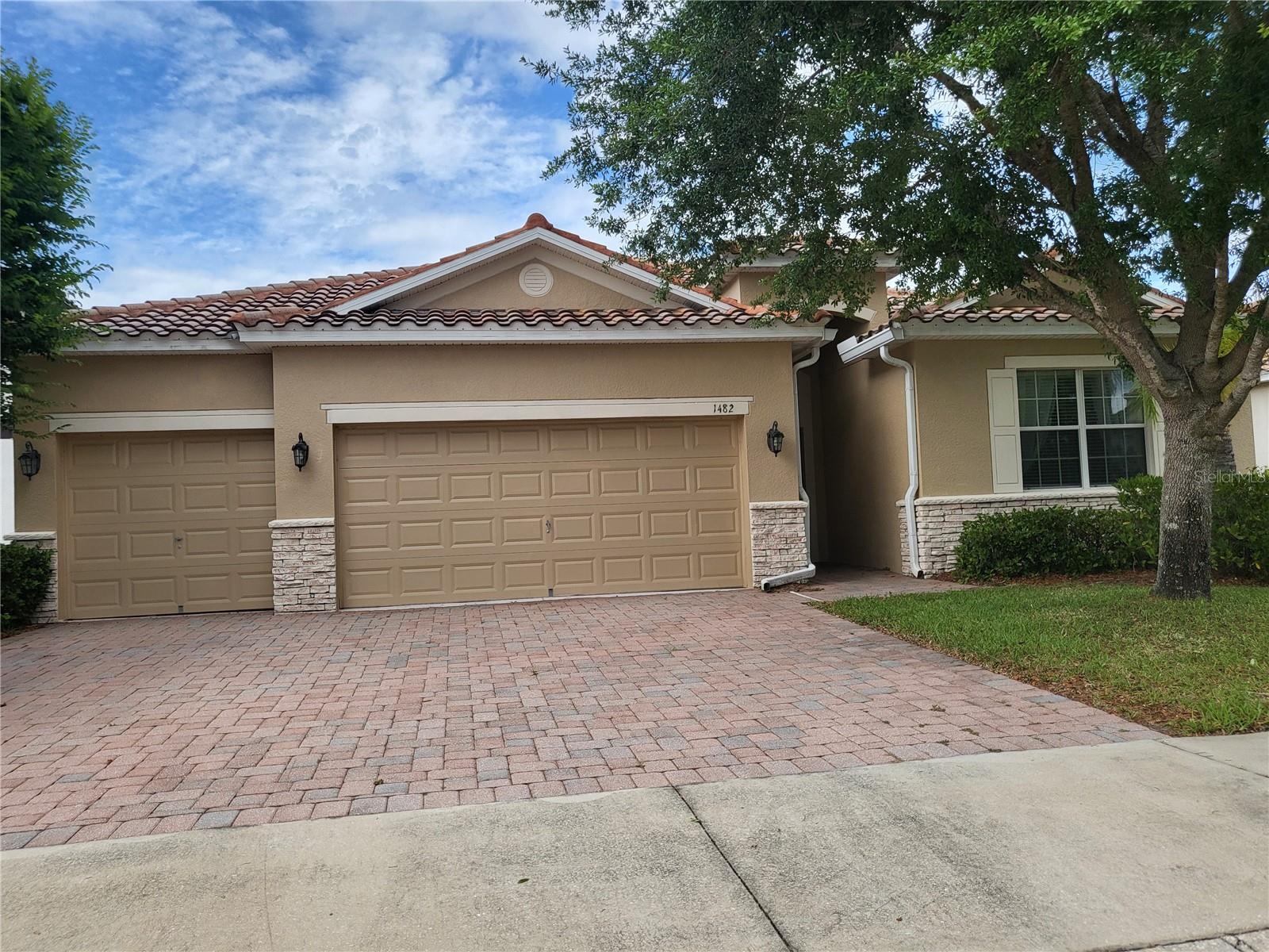 1482 LAKE SIDE AVE, DAVENPORT, FL