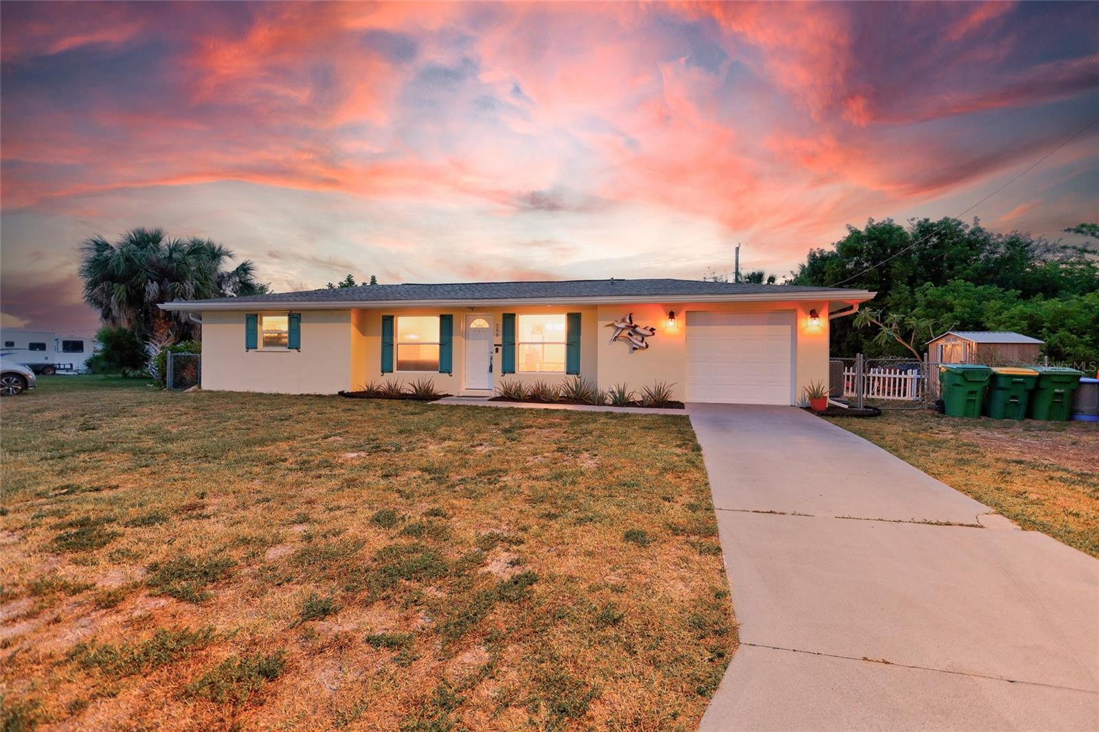 258 READING ST NW, PORT CHARLOTTE, FL
