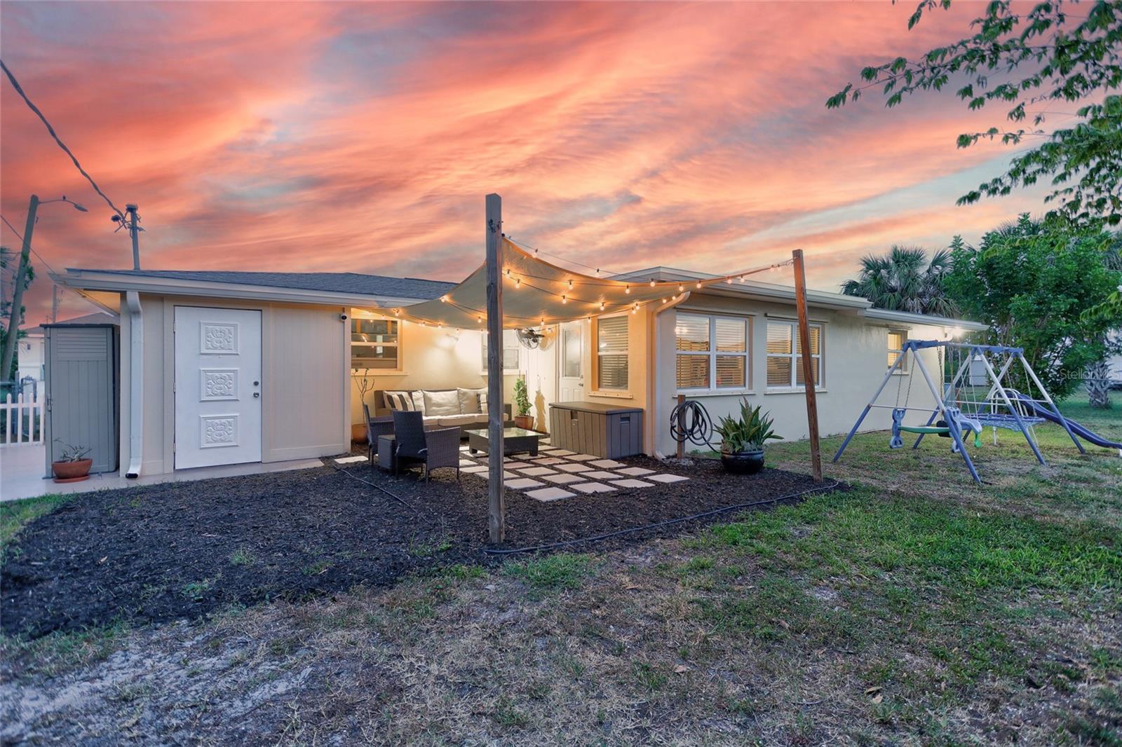 258 READING ST NW, PORT CHARLOTTE, FL — photo 31