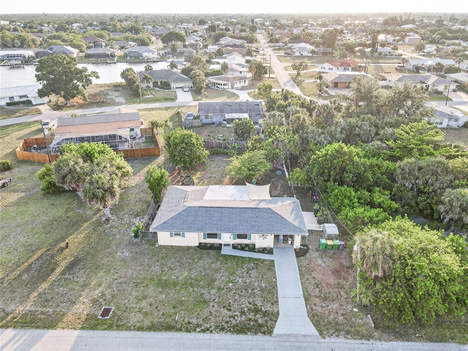 258 READING ST NW, PORT CHARLOTTE, FL — photo 41