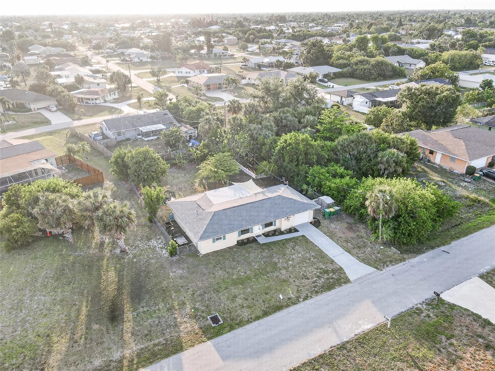 258 READING ST NW, PORT CHARLOTTE, FL — photo 44