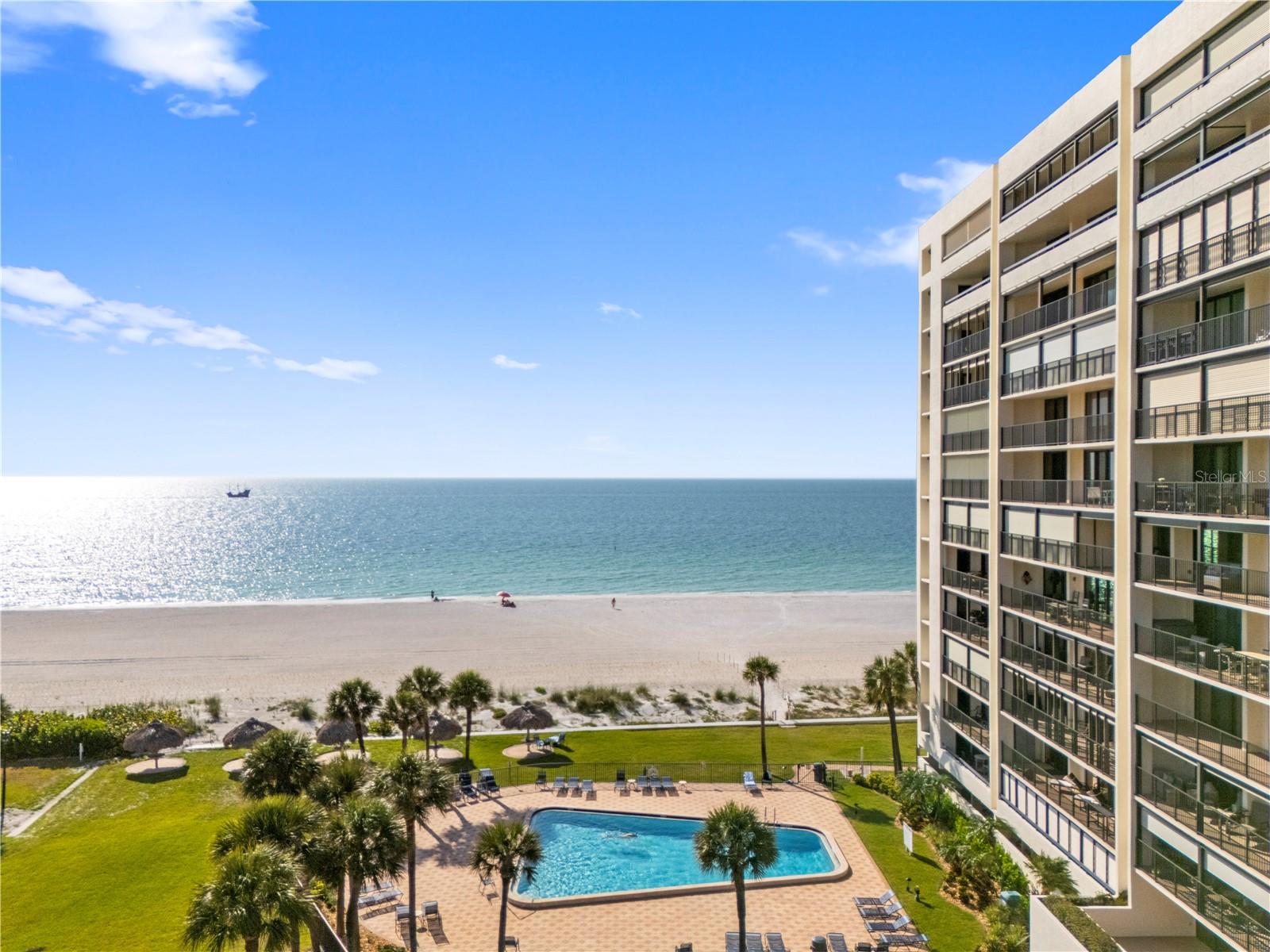 1460 GULF BLVD #412, CLEARWATER BEACH, FL — photo 4