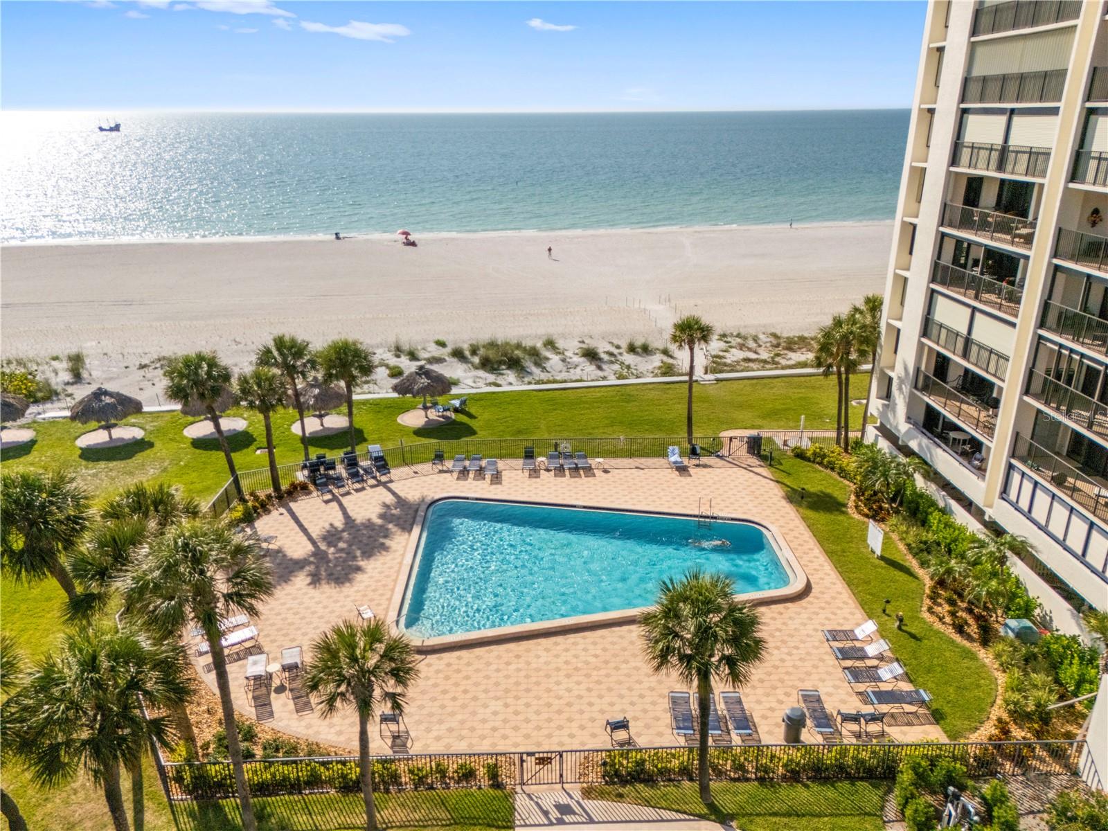 1460 GULF BLVD #412, CLEARWATER BEACH, FL — photo 5