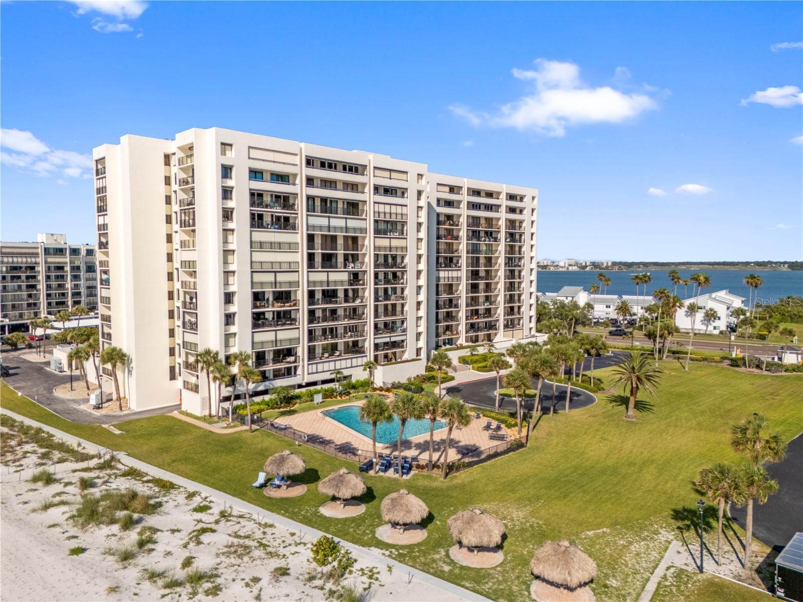 1460 GULF BLVD #412, CLEARWATER BEACH, FL — photo 6