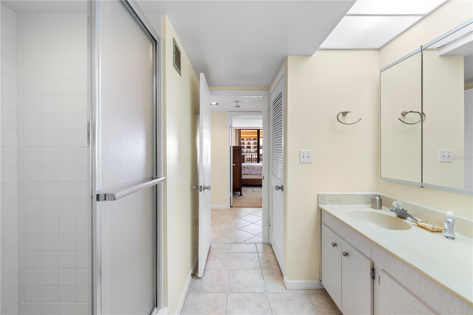 1460 GULF BLVD #412, CLEARWATER BEACH, FL — photo 32