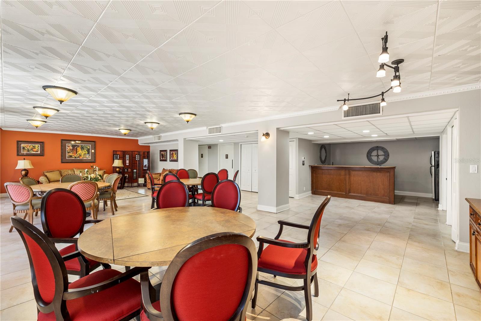 1460 GULF BLVD #412, CLEARWATER BEACH, FL — photo 52