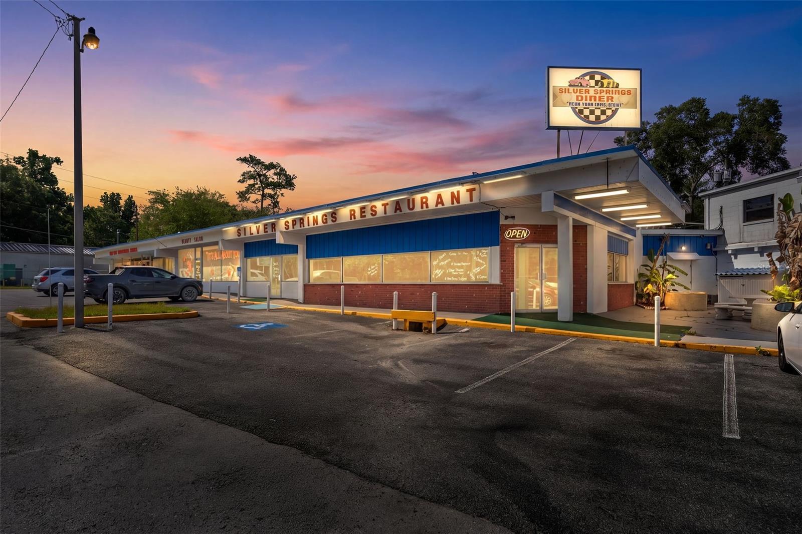 5300 E SILVER SPRINGS BLVD #B, SILVER SPRINGS, FL — photo 2