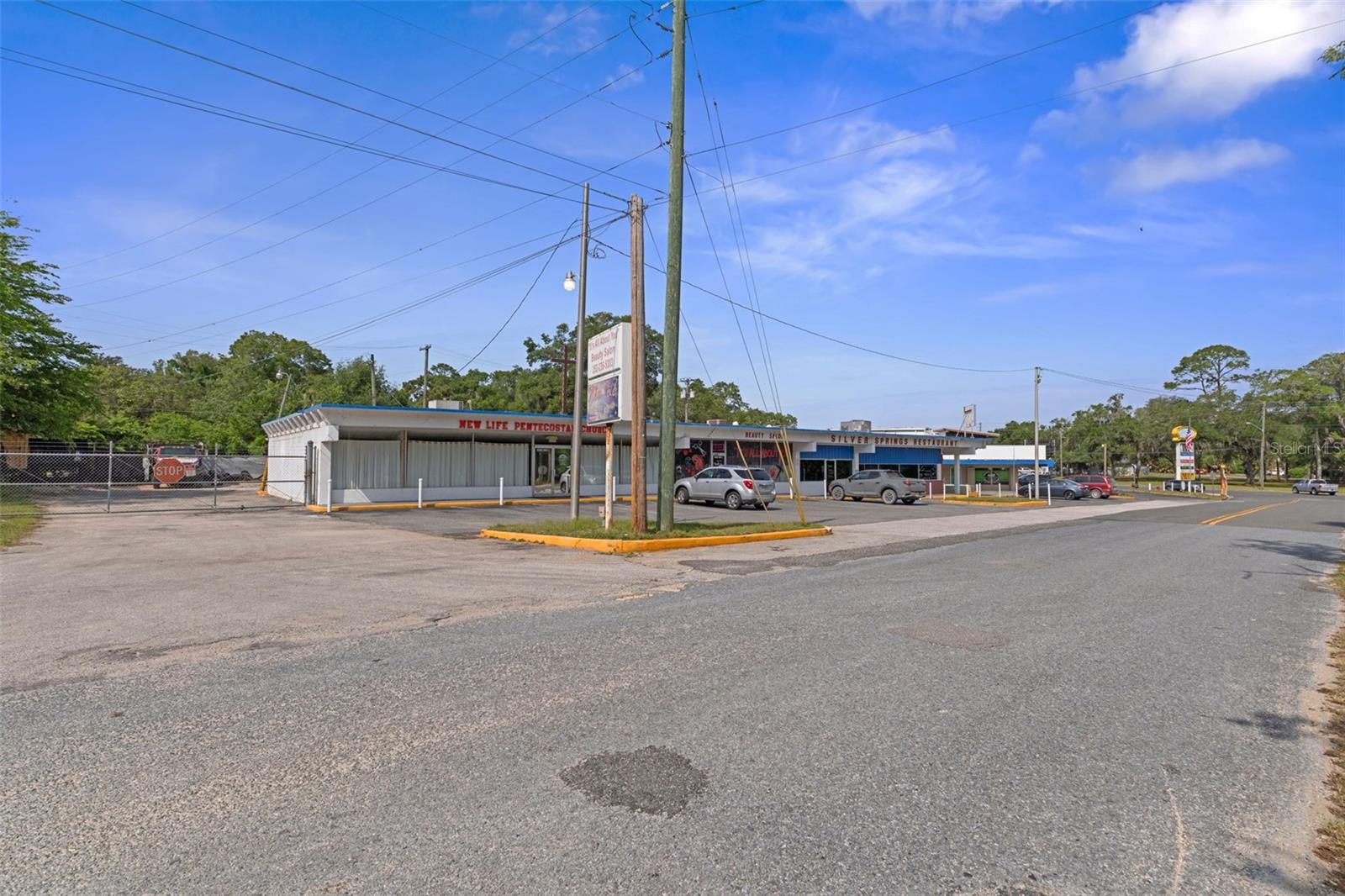 5300 E SILVER SPRINGS BLVD #B, SILVER SPRINGS, FL — photo 38