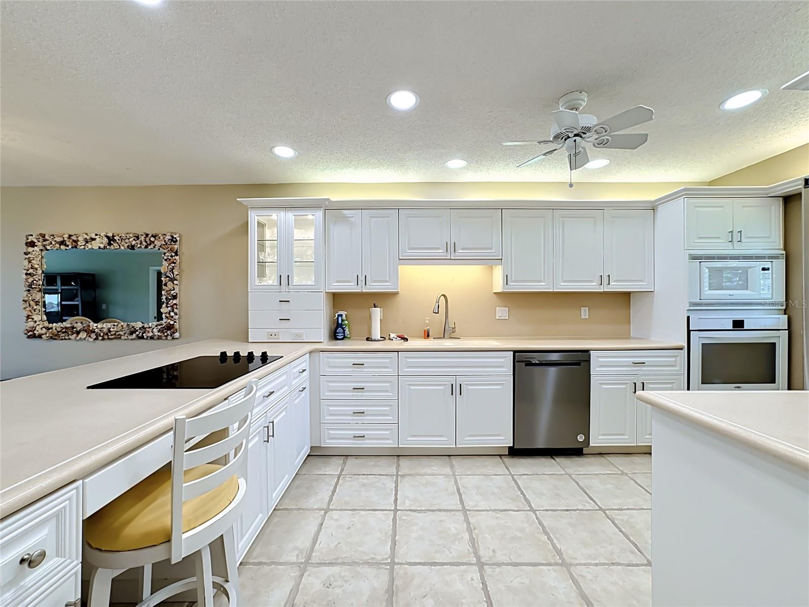 1515 PELICAN POINT DR #BA185, SARASOTA, FL — photo 11