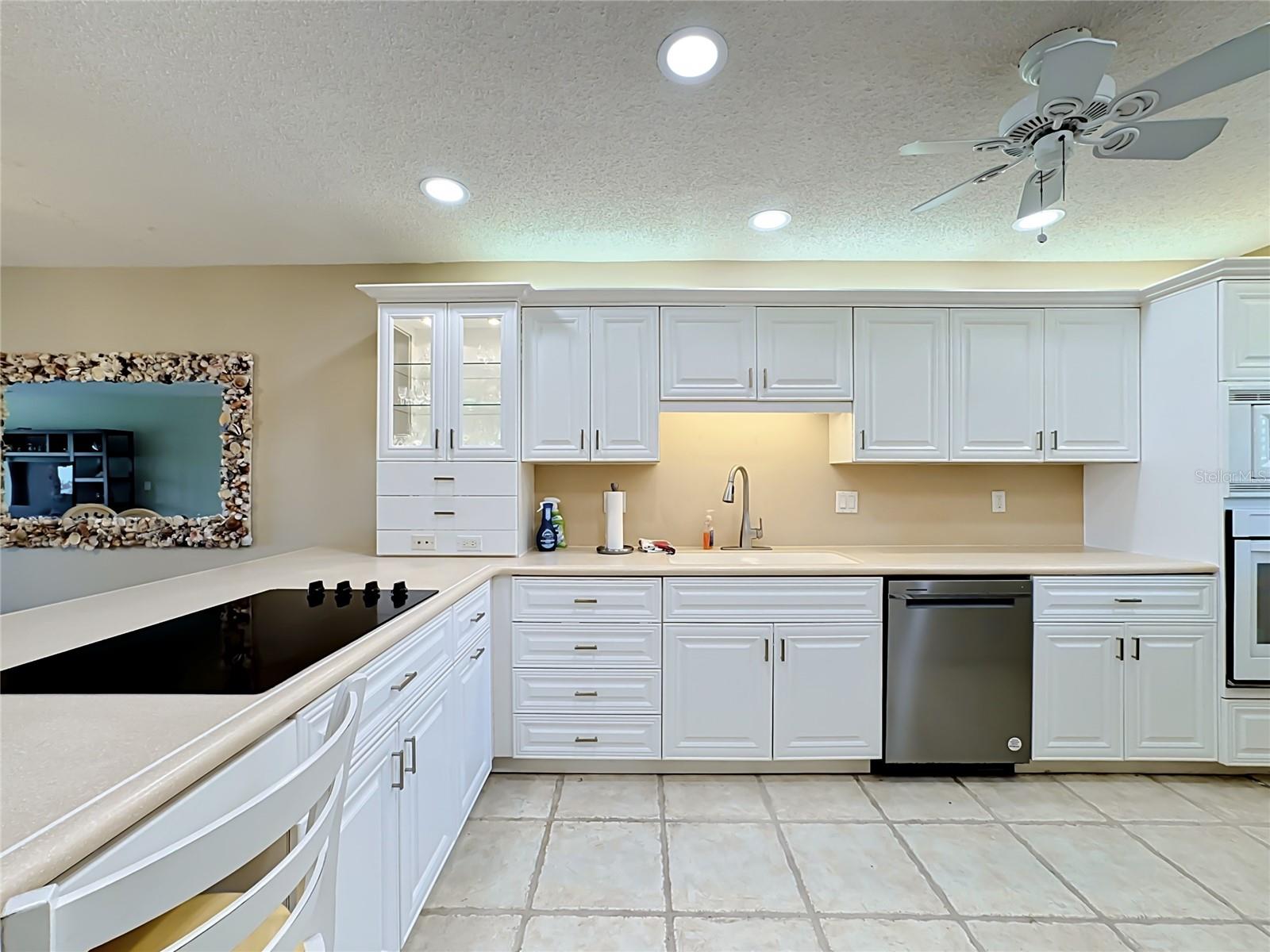 1515 PELICAN POINT DR #BA185, SARASOTA, FL — photo 13