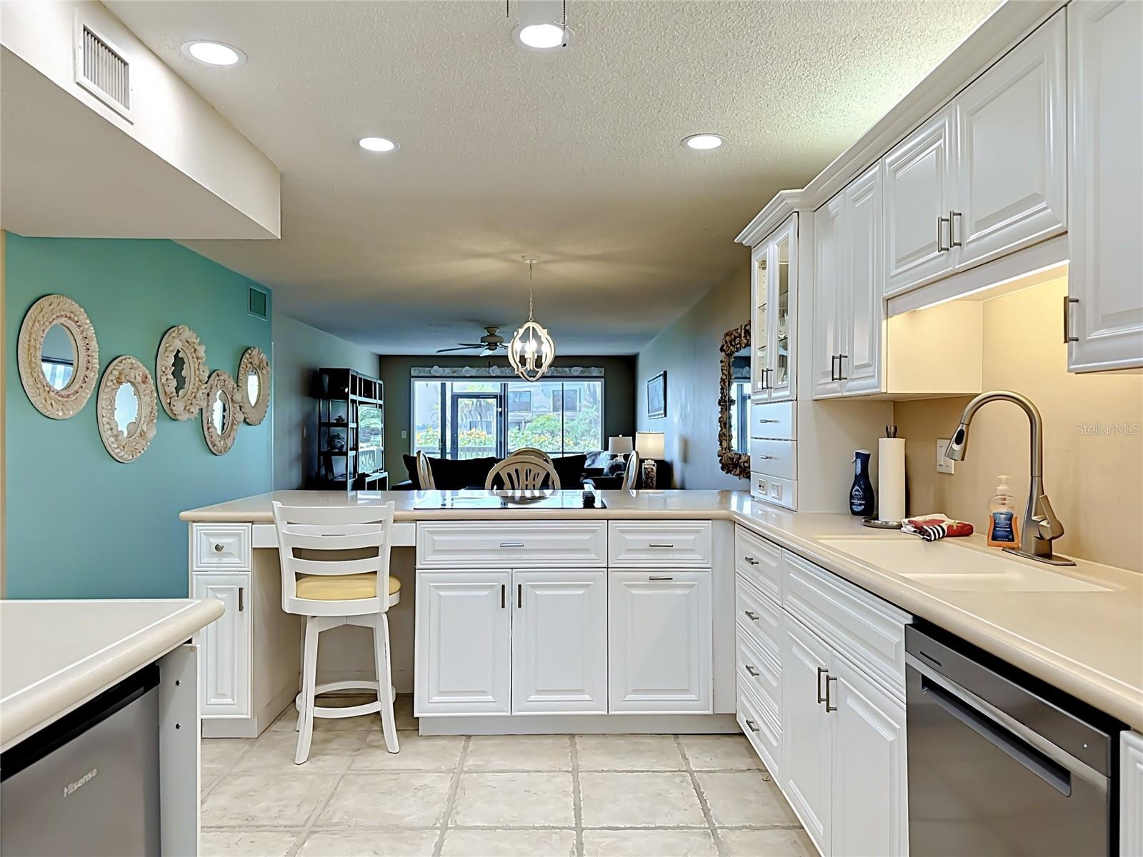 1515 PELICAN POINT DR #BA185, SARASOTA, FL — photo 18