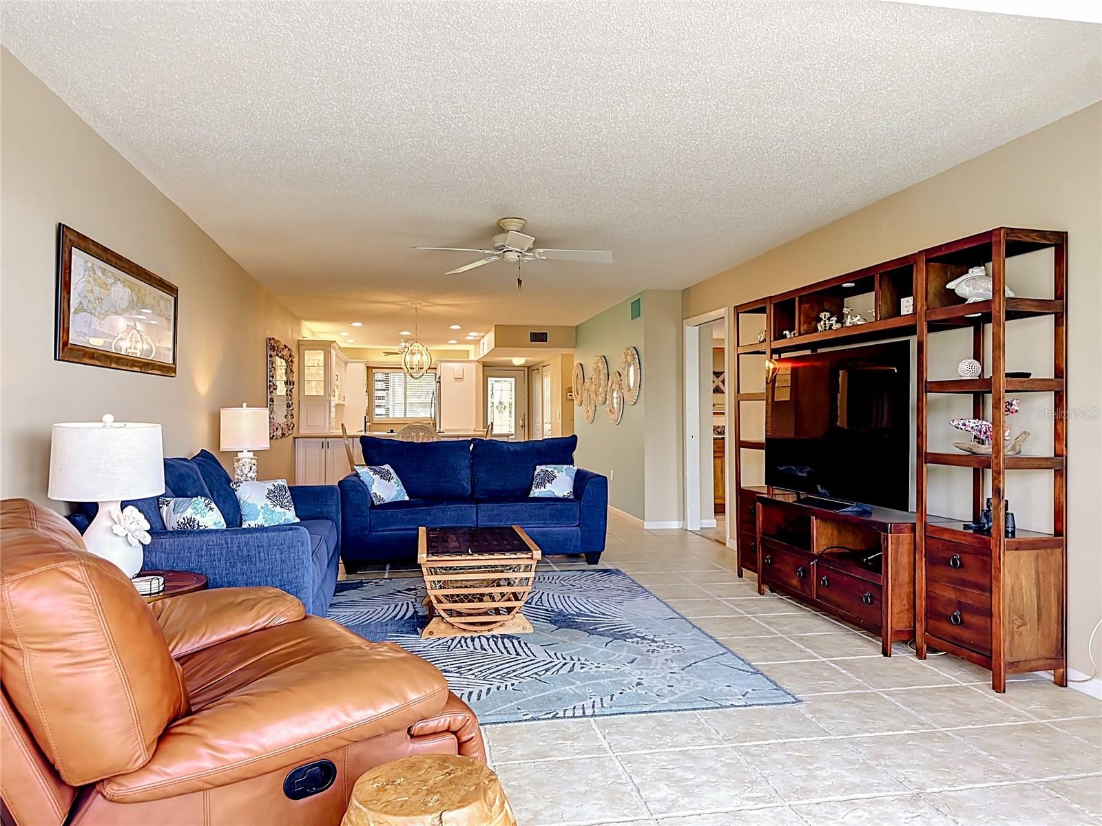 1515 PELICAN POINT DR #BA185, SARASOTA, FL — photo 32