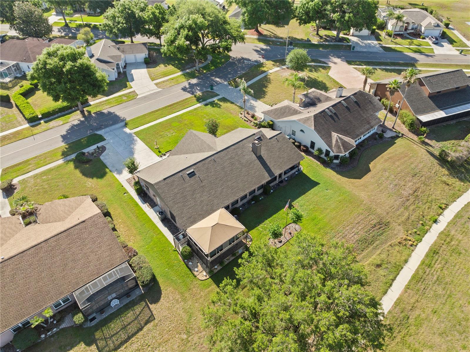 6219 HUNTINGTON DR, ZEPHYRHILLS, FL — photo 47