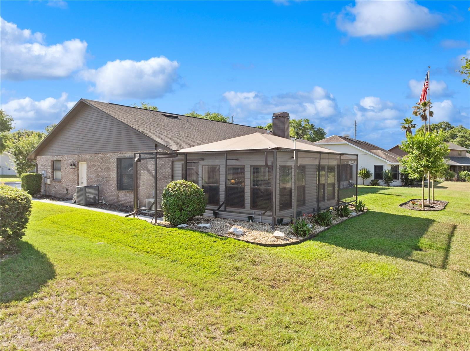 6219 HUNTINGTON DR, ZEPHYRHILLS, FL — photo 60
