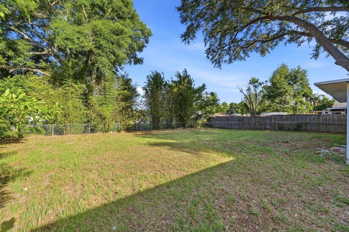 137 LOWELL RD, WINTER HAVEN, FL — photo 2