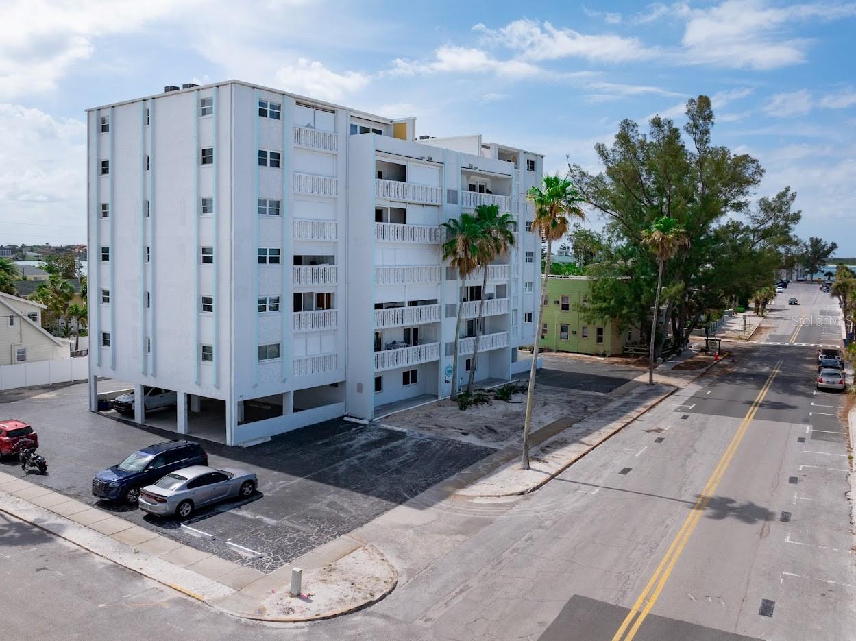 403 GULF WAY #601, ST PETE BEACH, FL — photo 27