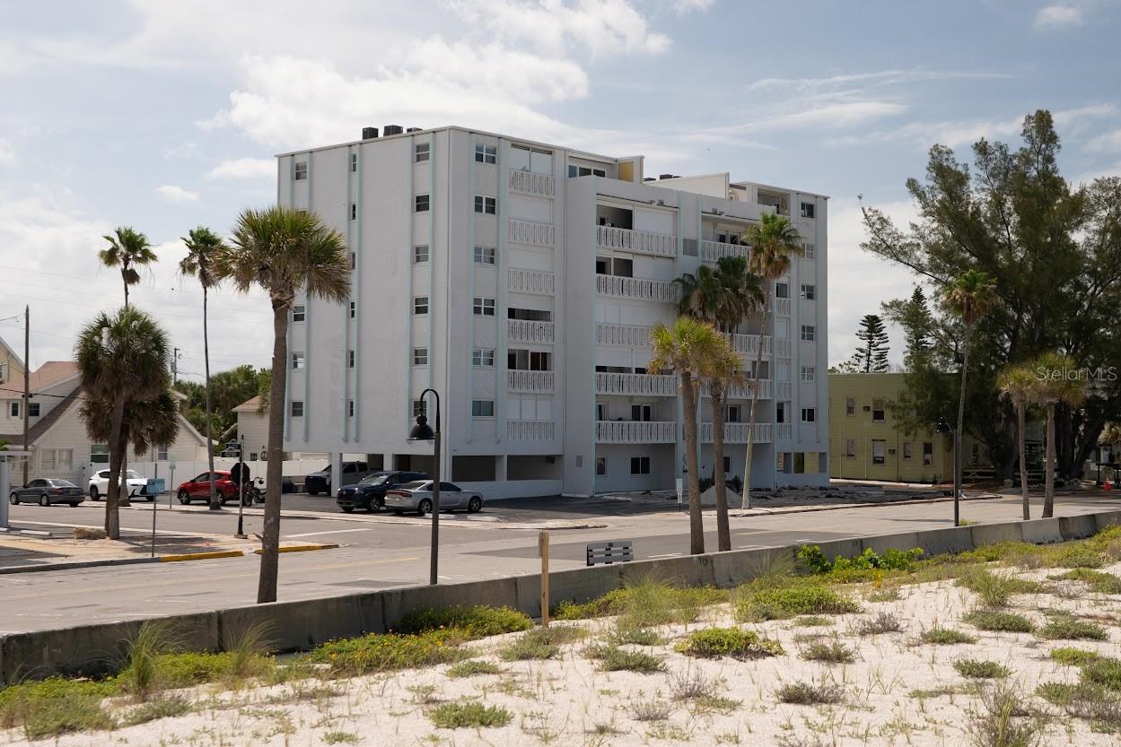 403 GULF WAY #601, ST PETE BEACH, FL — photo 28