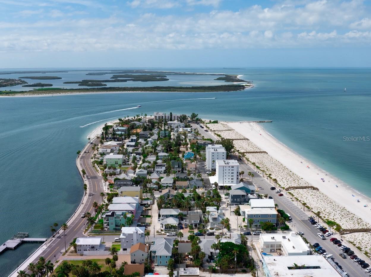 403 GULF WAY #601, ST PETE BEACH, FL — photo 32