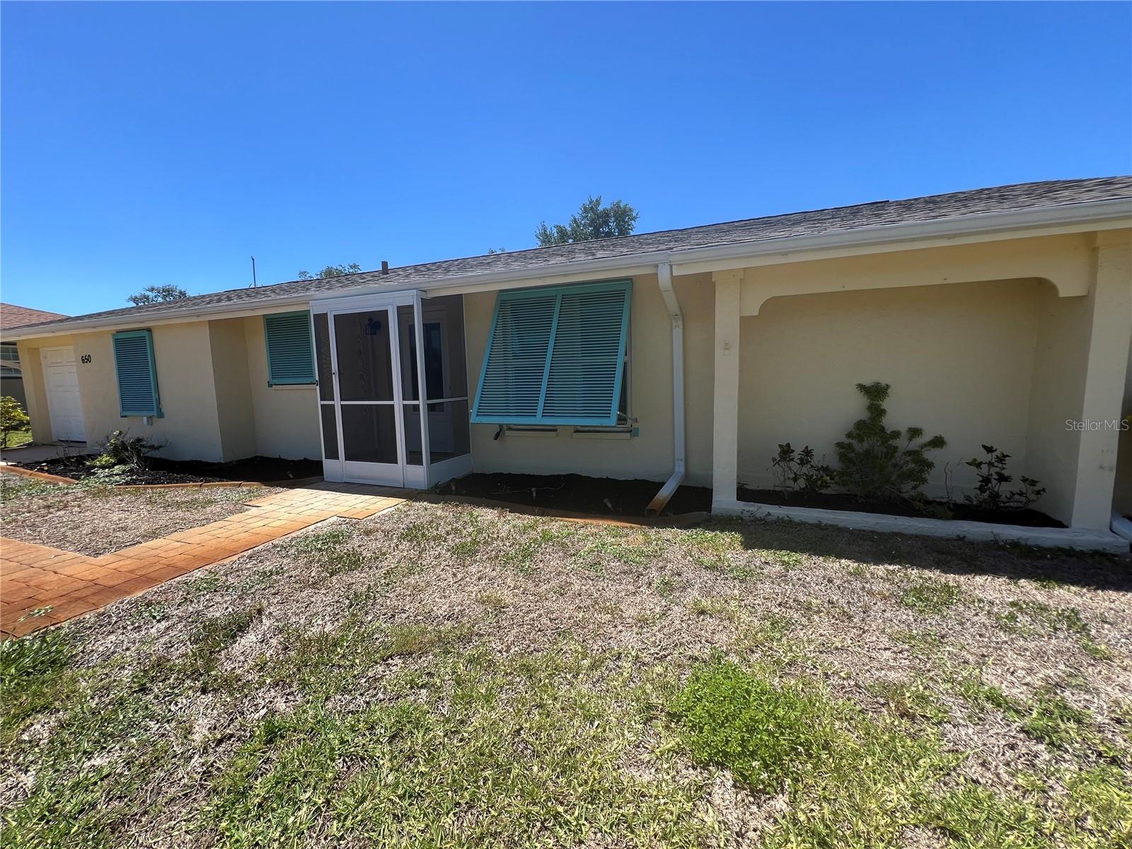 650 HARTFORD DR NW, PORT CHARLOTTE, FL — photo 2
