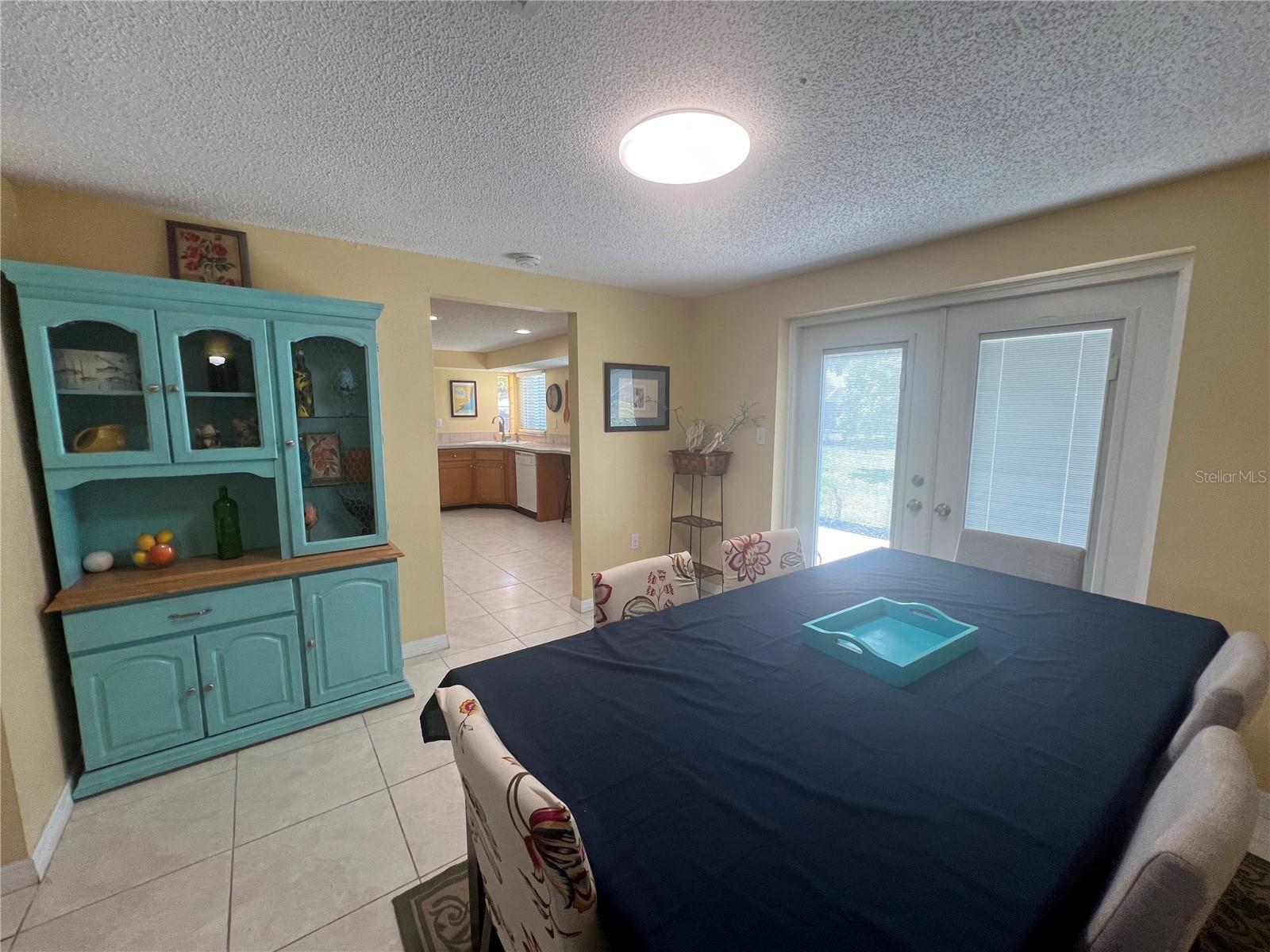 650 HARTFORD DR NW, PORT CHARLOTTE, FL — photo 5