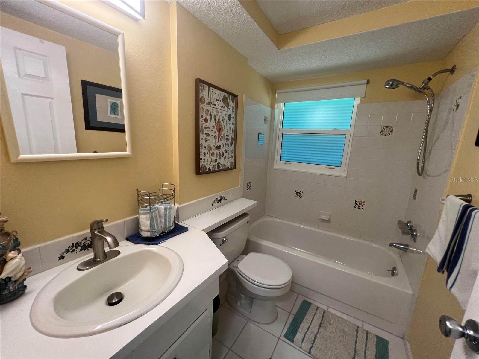 650 HARTFORD DR NW, PORT CHARLOTTE, FL — photo 25