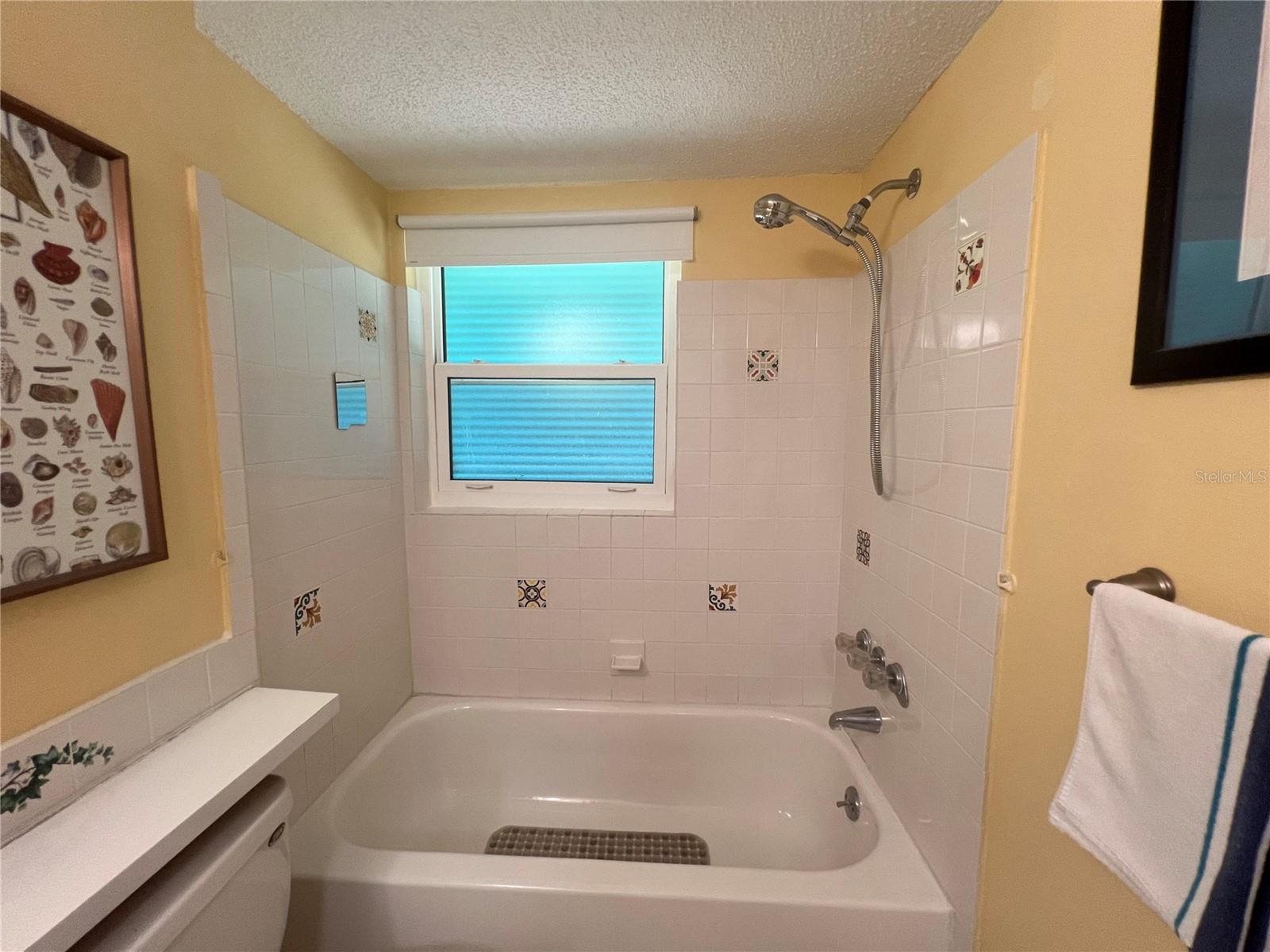 650 HARTFORD DR NW, PORT CHARLOTTE, FL — photo 26