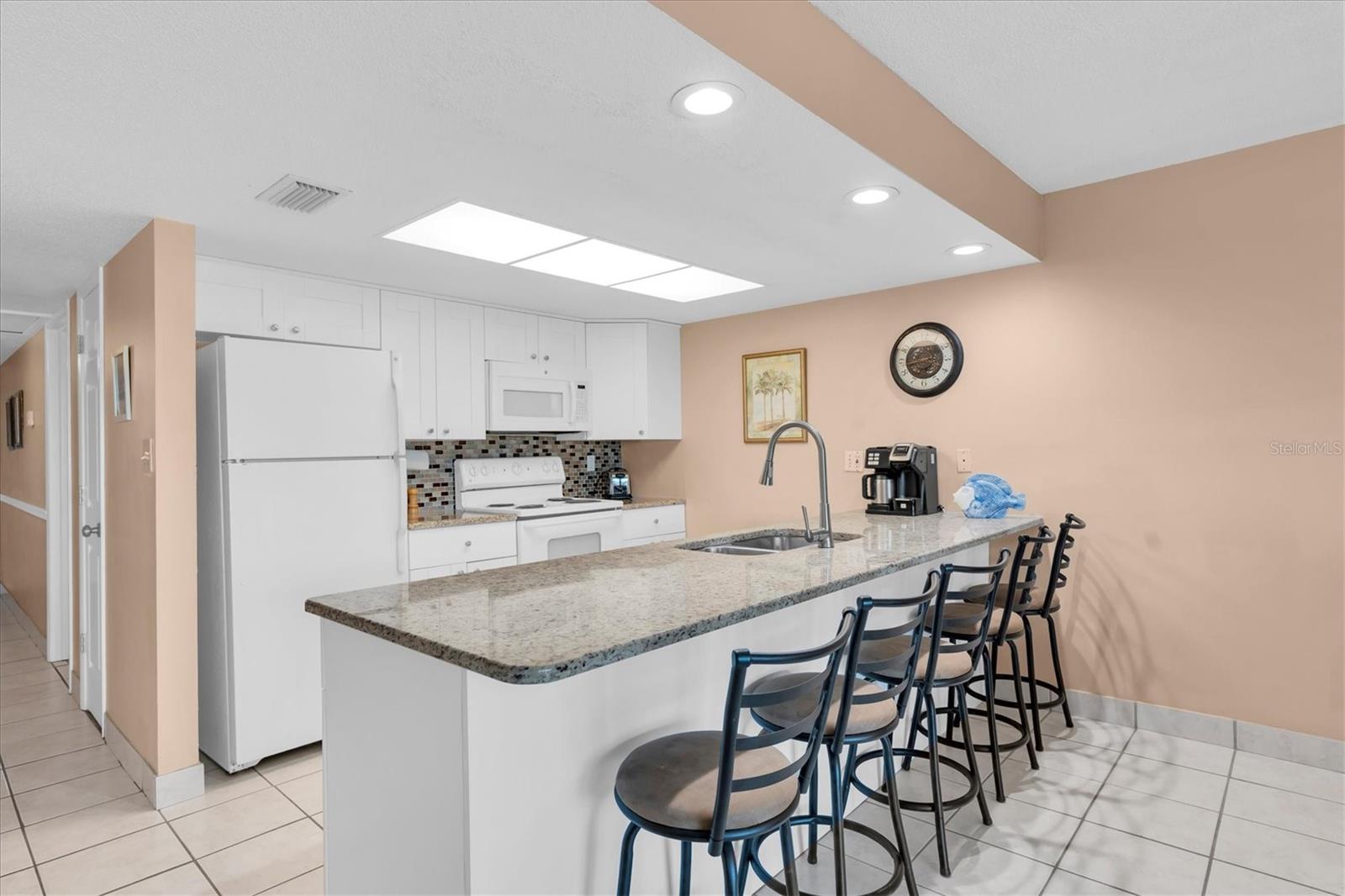 19610 GULF BLVD #308, INDIAN ROCKS BEACH, FL — photo 9