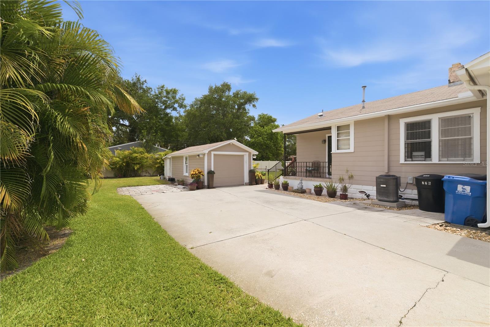726 17TH AVE S, ST PETERSBURG, FL — photo 24