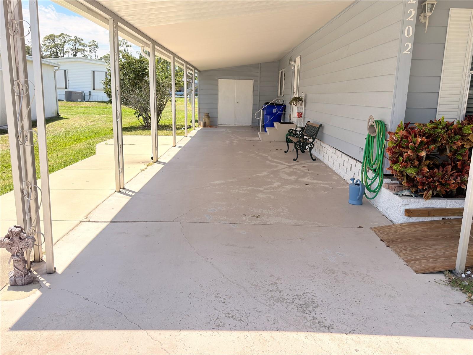 2202 BAHAMA RD W, SEBRING, FL — photo 30