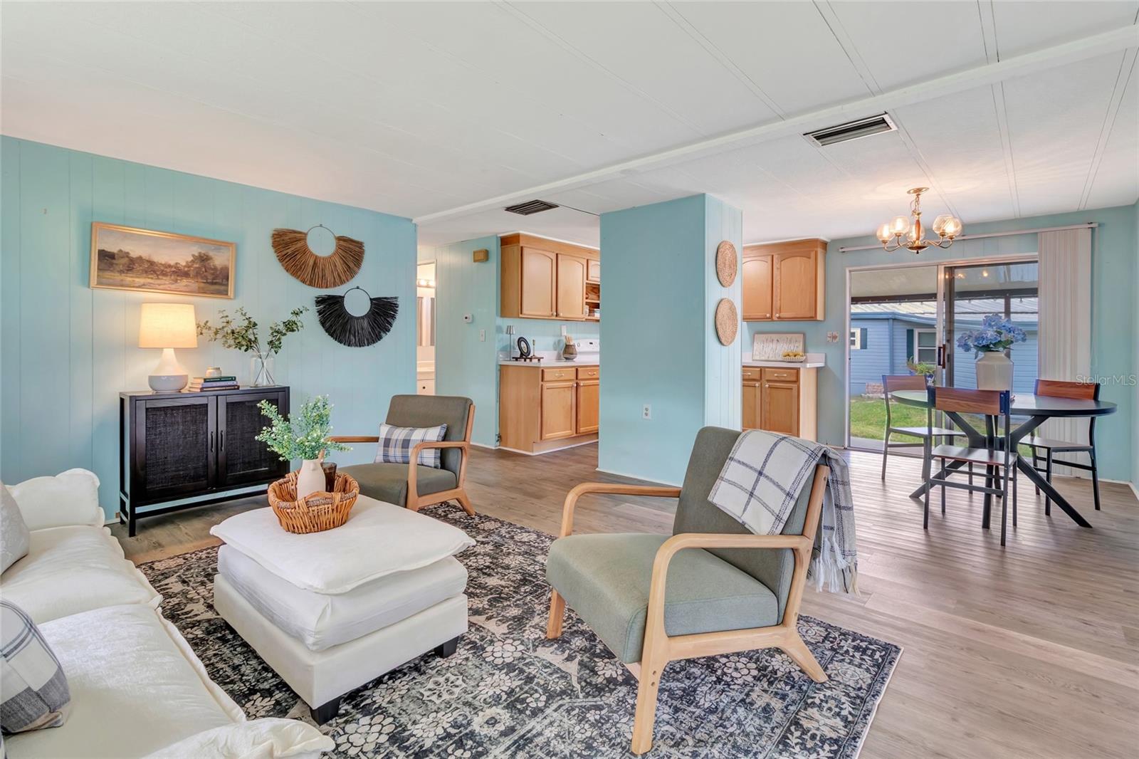 2011 WHITE OAK LN #20, ZELLWOOD, FL — photo 8