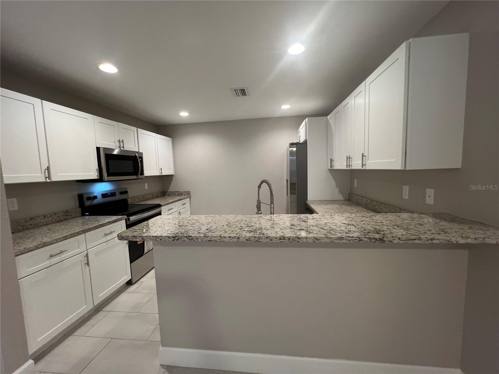 12073 HENLEY AVE, PORT CHARLOTTE, FL — photo 11