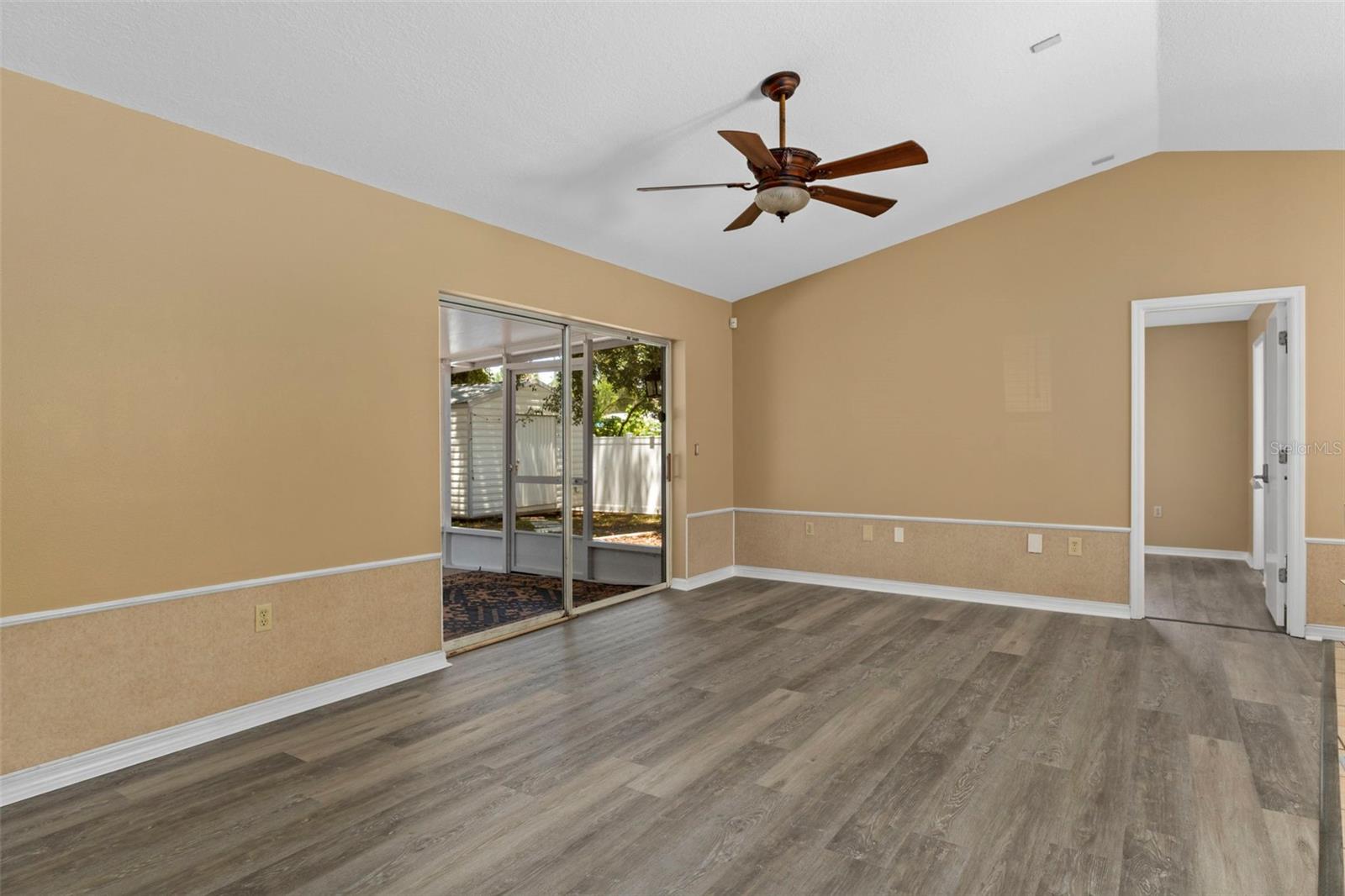 6236 W PINEDALE CIR, CRYSTAL RIVER, FL — photo 8