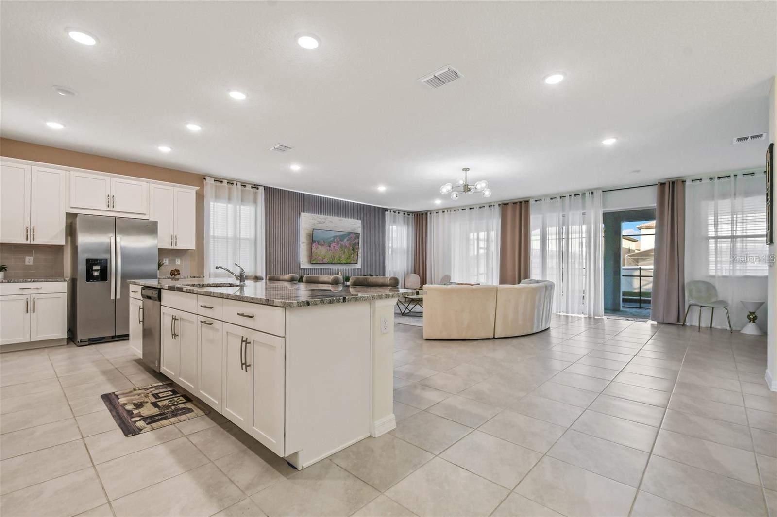 8905 COCONUT BREEZE DR, KISSIMMEE, FL — photo 4