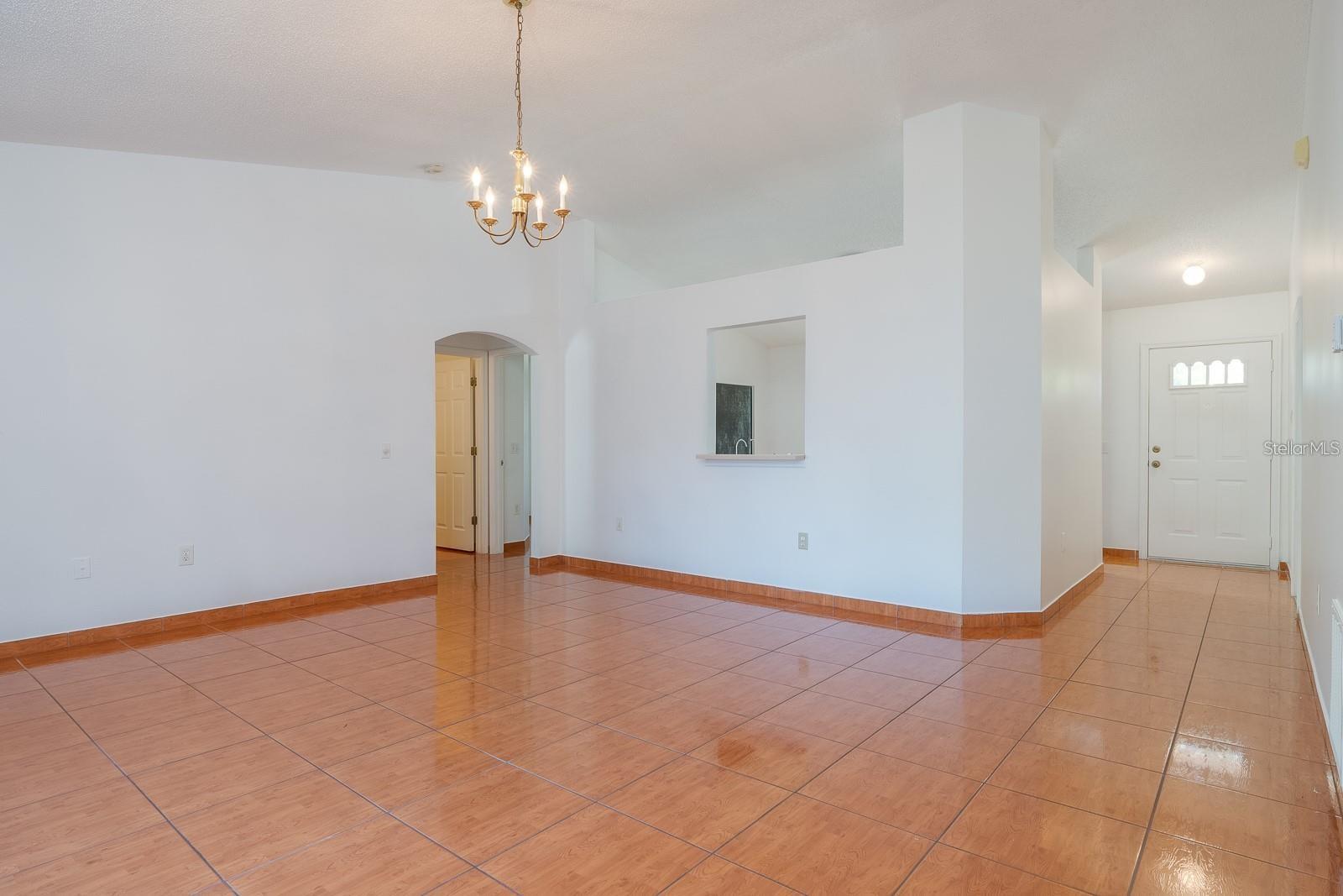 718 PINCON LN, KISSIMMEE, FL — photo 4