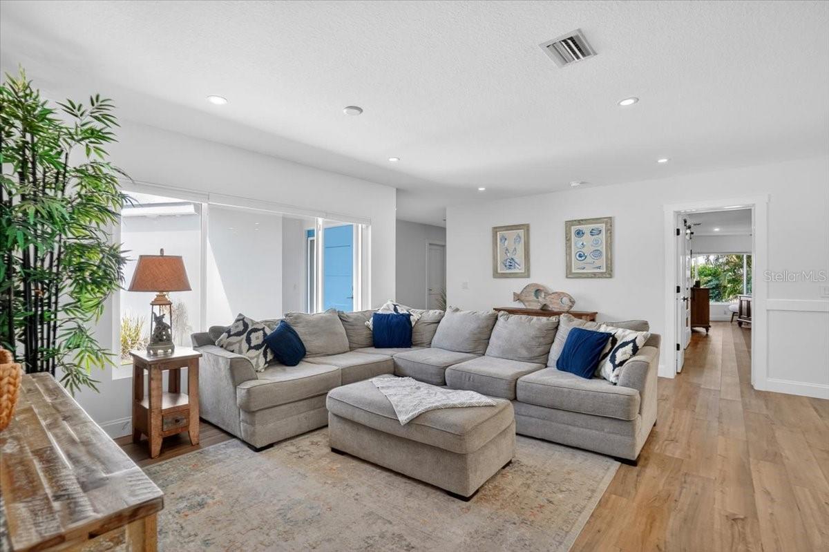 2201 WEBBER ST, SARASOTA, FL — photo 9