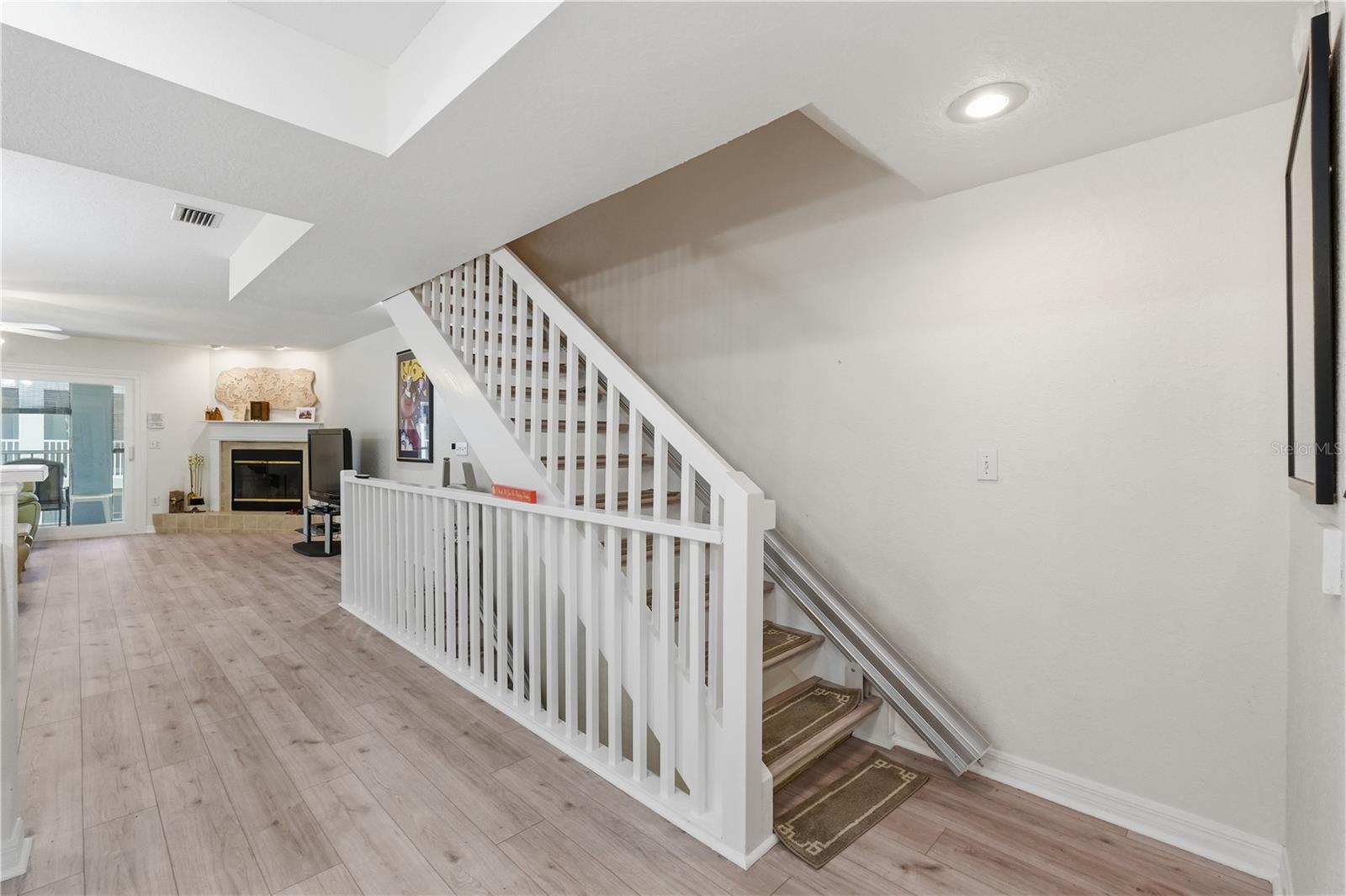 545 PINELLAS BAYWAY S #302, ST PETERSBURG, FL — photo 13