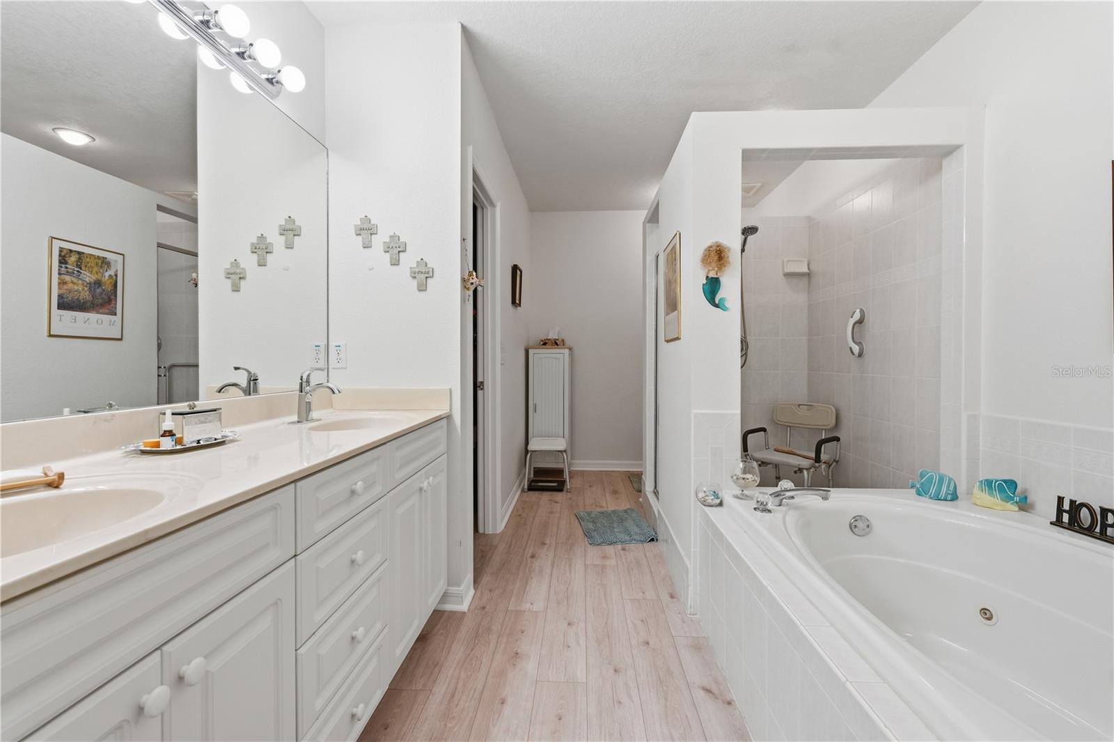 545 PINELLAS BAYWAY S #302, ST PETERSBURG, FL — photo 38