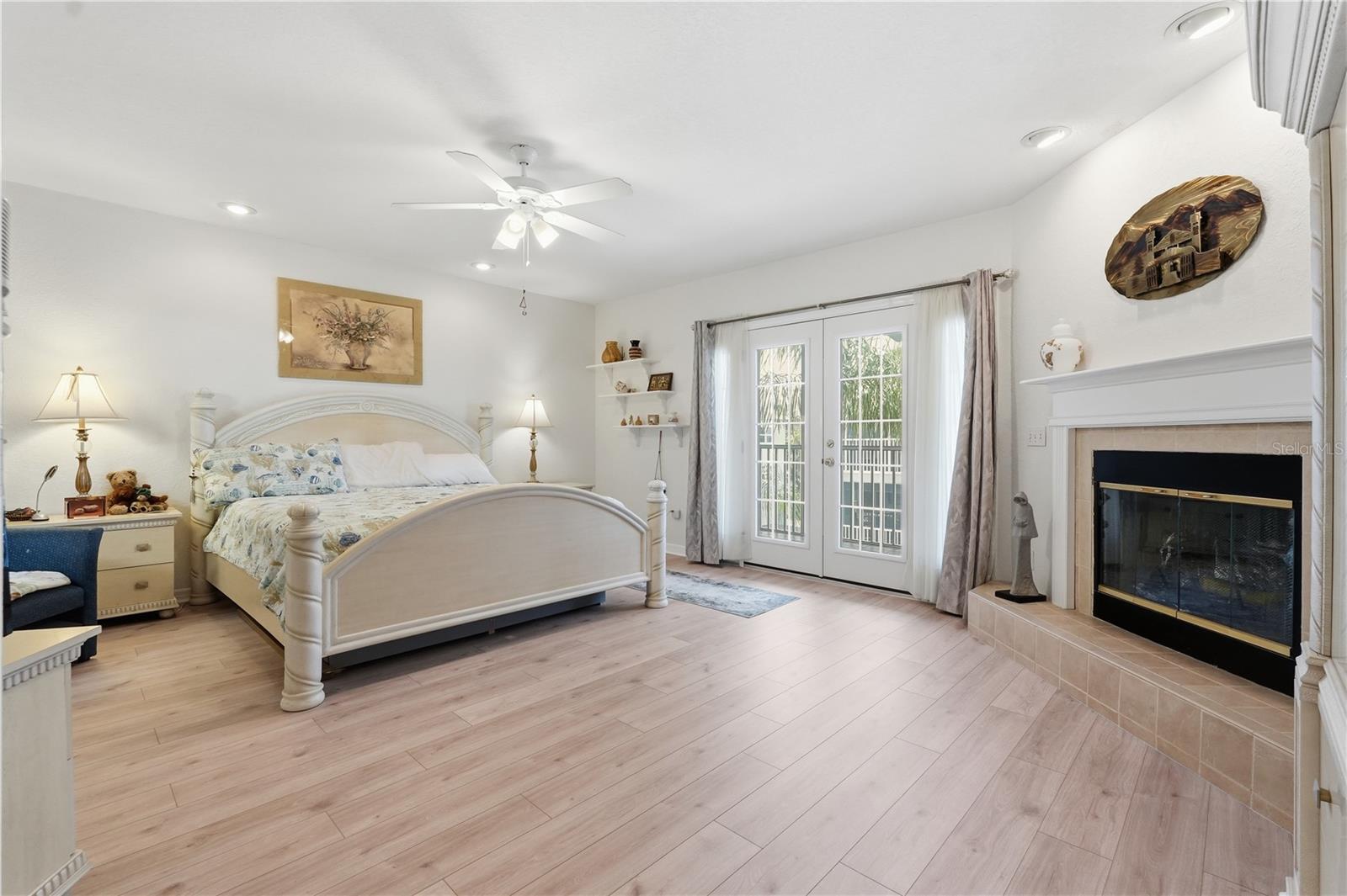 545 PINELLAS BAYWAY S #302, ST PETERSBURG, FL — photo 43