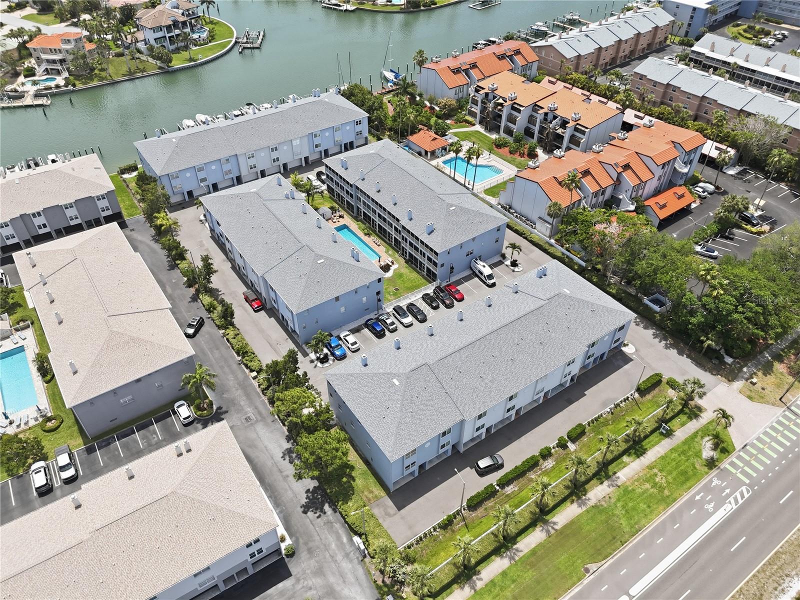 545 PINELLAS BAYWAY S #302, ST PETERSBURG, FL — photo 58
