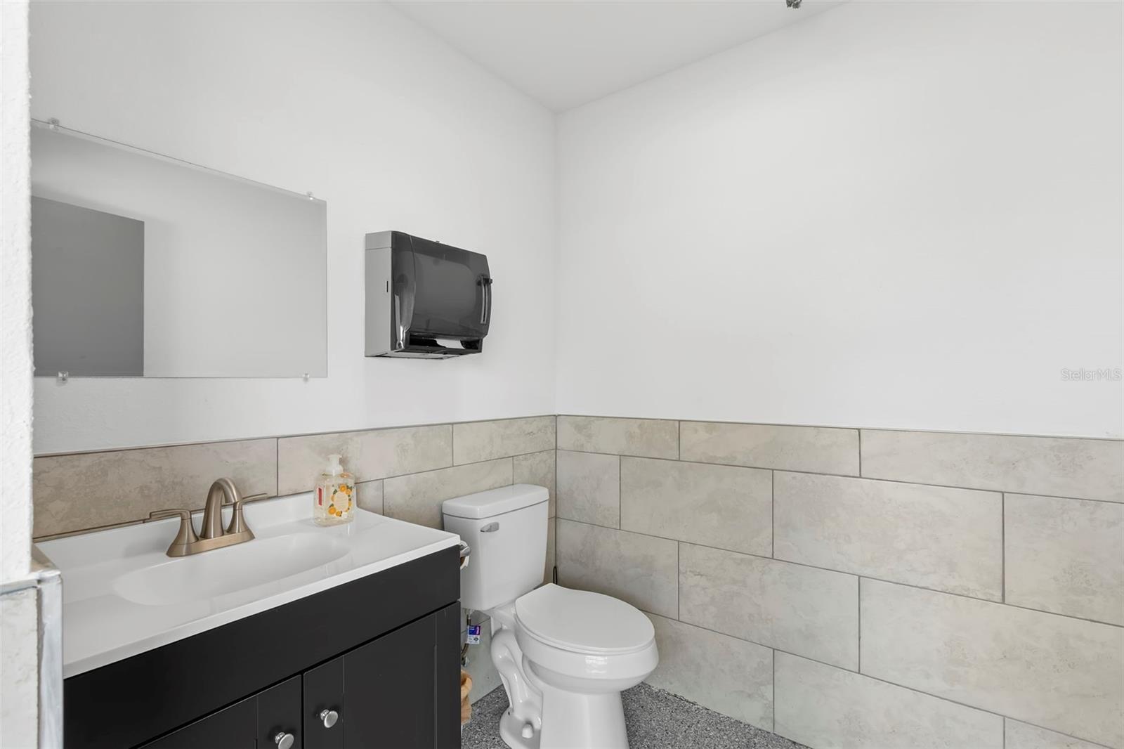 1195 KAPP DR #1, CLEARWATER, FL — photo 24