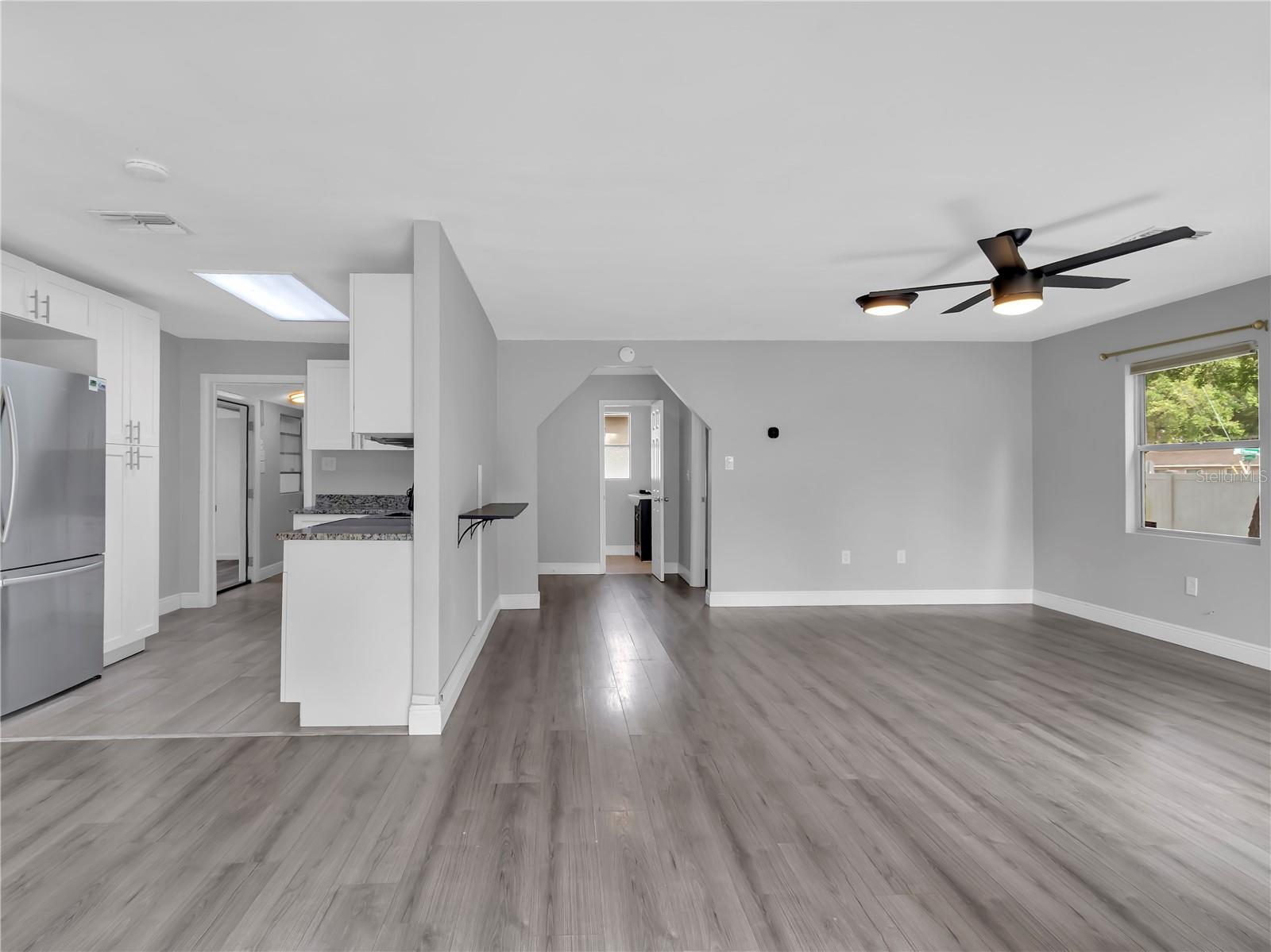 6201 THERESA ST, TAMPA, FL — photo 8