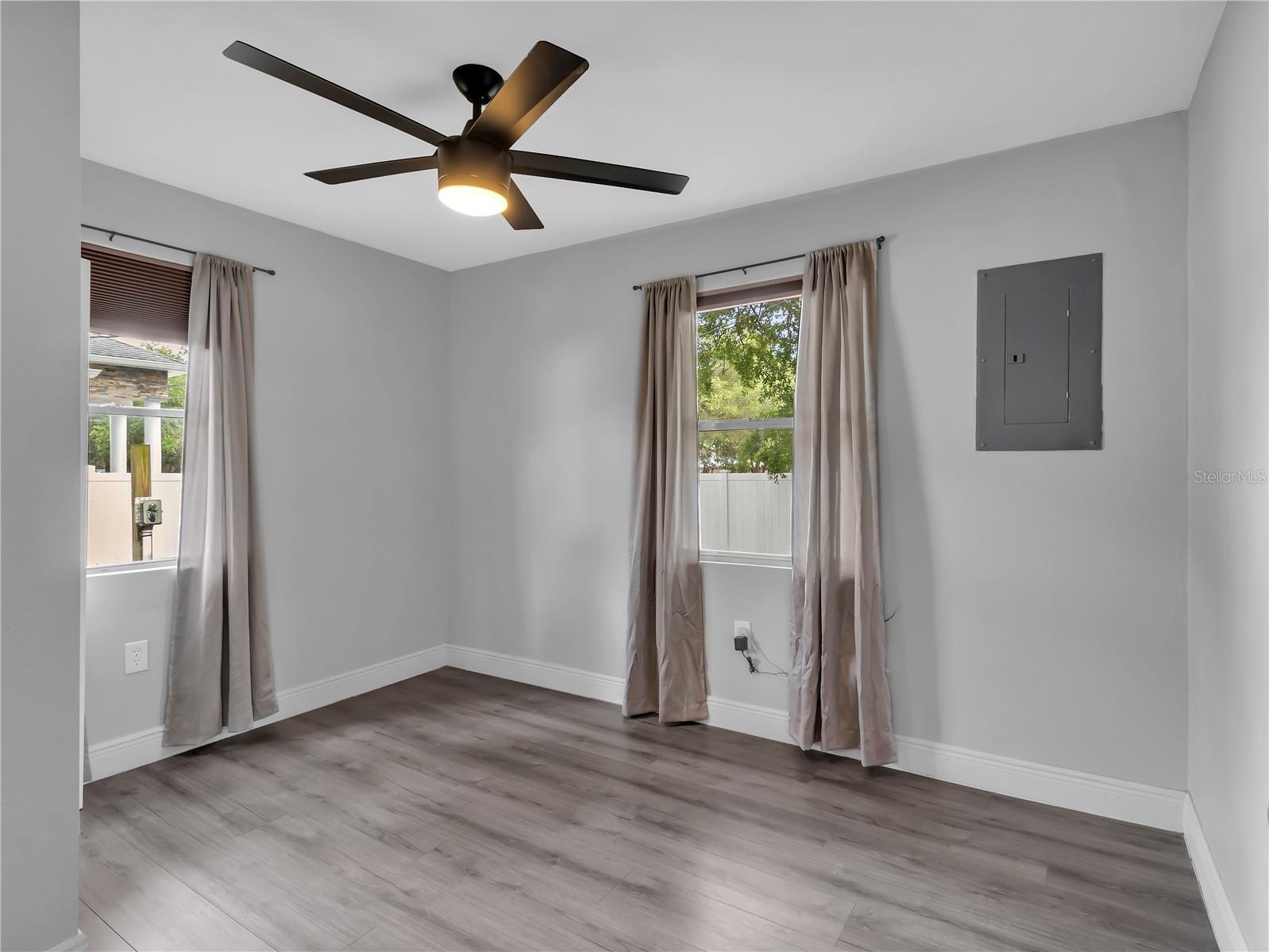 6201 THERESA ST, TAMPA, FL — photo 27