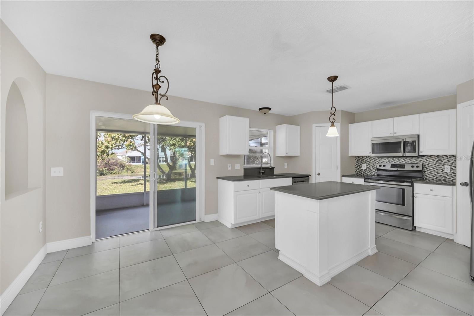 2120 MARISOL LOOP, KISSIMMEE, FL — photo 12