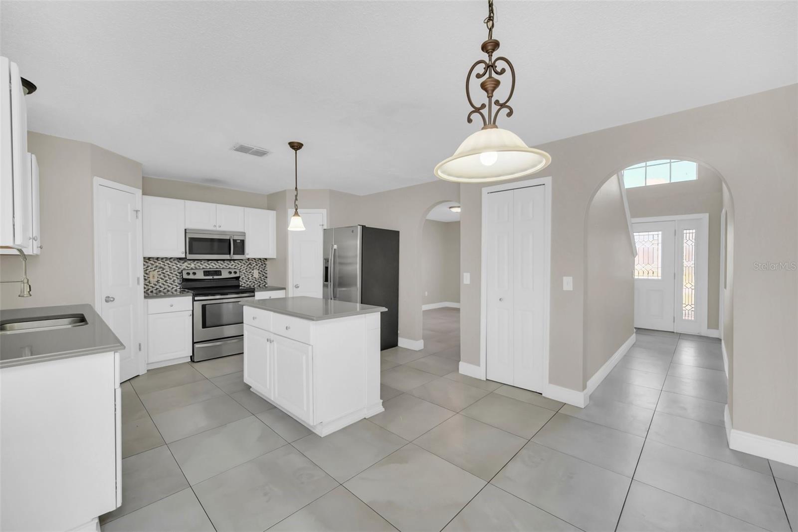 2120 MARISOL LOOP, KISSIMMEE, FL — photo 15