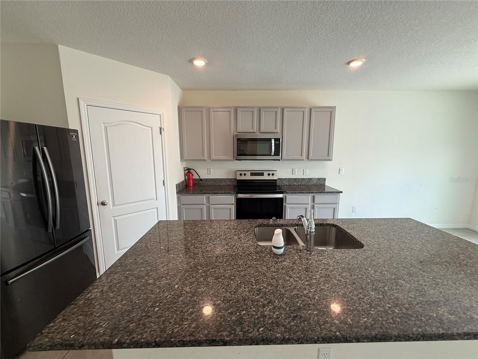 2029 MAPLE RIDGE DR, ZELLWOOD, FL — photo 5