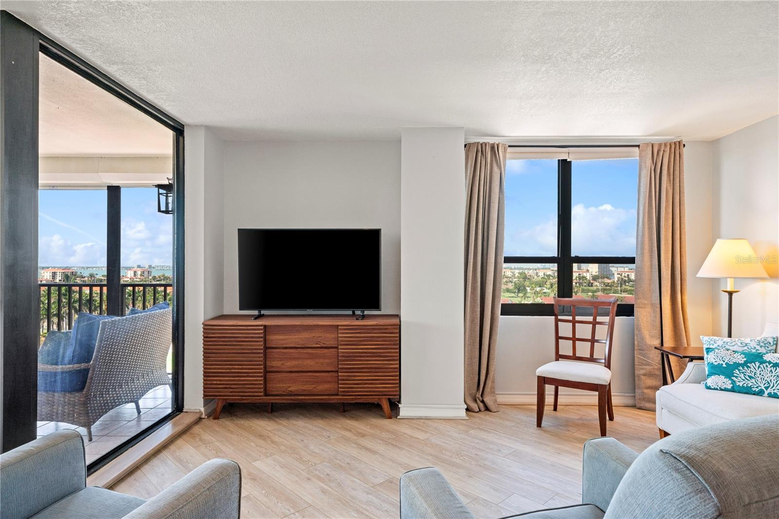 6294 BAHIA DEL MAR CIR #904, ST PETERSBURG, FL — photo 21