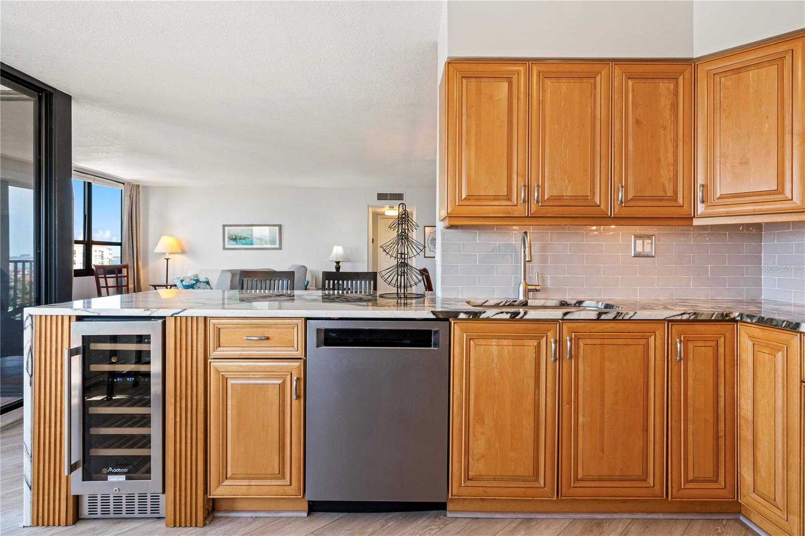 6294 BAHIA DEL MAR CIR #904, ST PETERSBURG, FL — photo 26