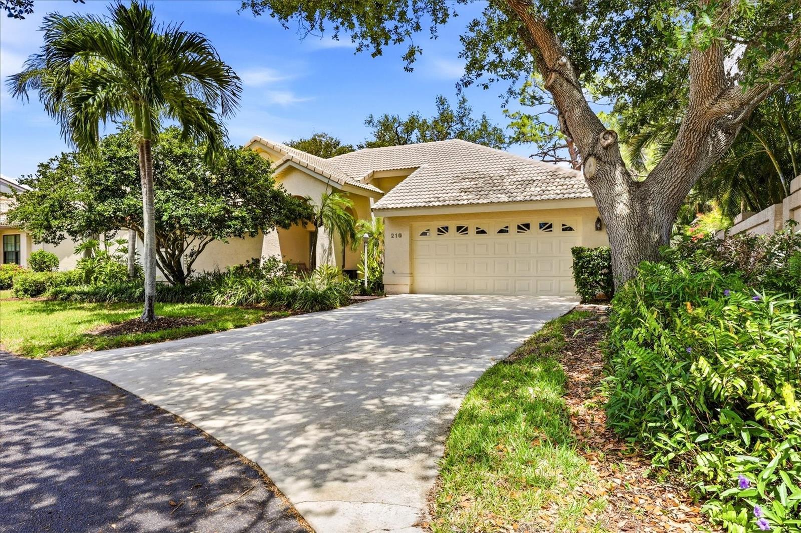 216 CARRIAGE HOUSE LN #216, NOKOMIS, FL