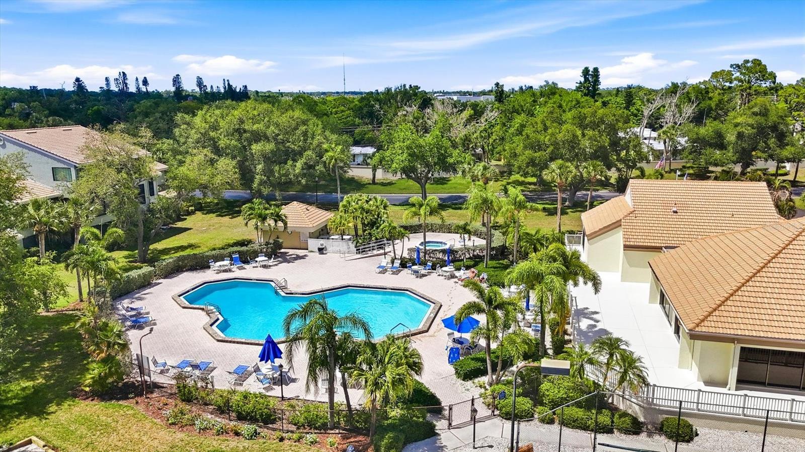 216 CARRIAGE HOUSE LN #216, NOKOMIS, FL — photo 37