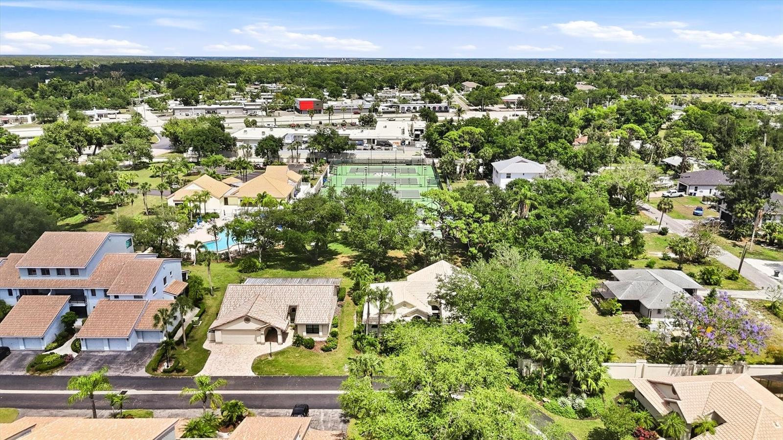 216 CARRIAGE HOUSE LN #216, NOKOMIS, FL — photo 40